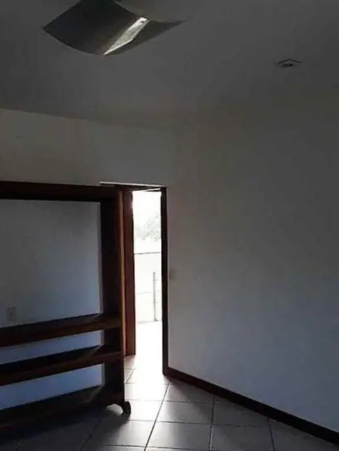 Casa de Condomínio com 3 quartos à venda e para alugar, 366m2 em Maria Paula, Niteroi - RJ - imagem 6 Foto 6 de Casa de Condomínio com 3 quartos à venda e para alugar, 366m2 em Maria Paula, Niteroi - RJ