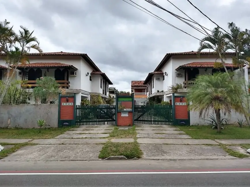 Foto 2 de Casa de Condomínio com 2 quartos à venda, 70m2 em Itaipu, Niteroi - RJ