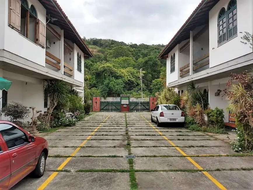 Foto 1 de Casa de Condomínio com 2 quartos à venda, 70m2 em Itaipu, Niteroi - RJ