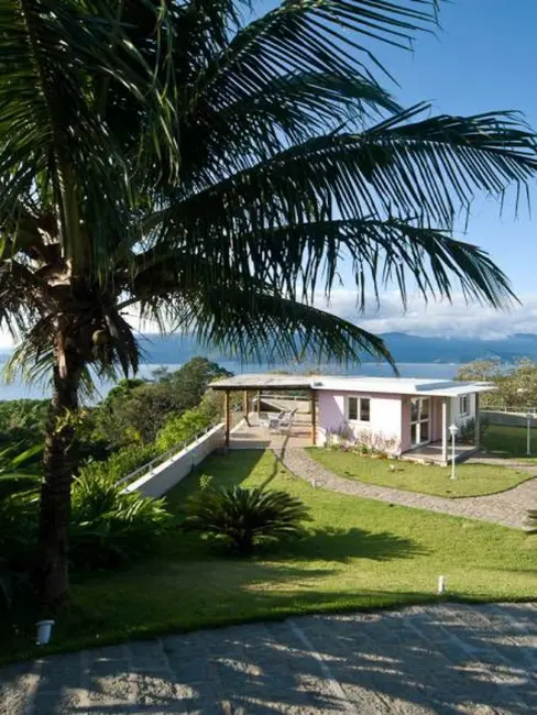 Foto 4 de Casa de Condomínio com 8 quartos à venda, 1773m2 em Ilhabela - SP