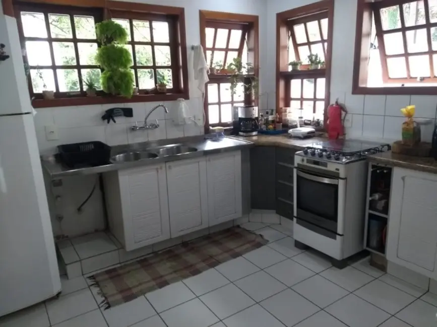 Foto 4 de Casa de Condomínio com 4 quartos à venda, 199m2 em Badu, Niteroi - RJ