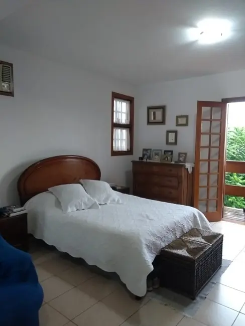Foto 3 de Casa de Condomínio com 4 quartos à venda, 199m2 em Badu, Niteroi - RJ