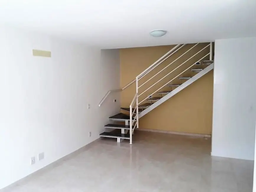 Foto 2 de Casa de Condomínio com 3 quartos à venda, 116m2 em Mata Paca, Niteroi - RJ