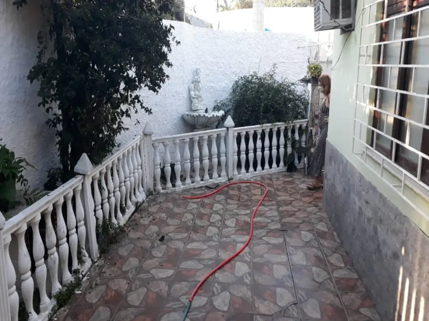 Foto 5 de Casa com 5 quartos à venda, 210m2 em Piratininga, Niteroi - RJ