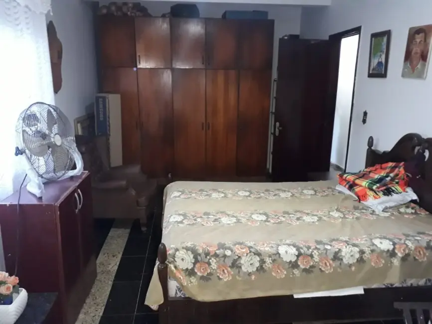 Foto 9 de Casa com 5 quartos à venda, 210m2 em Piratininga, Niteroi - RJ