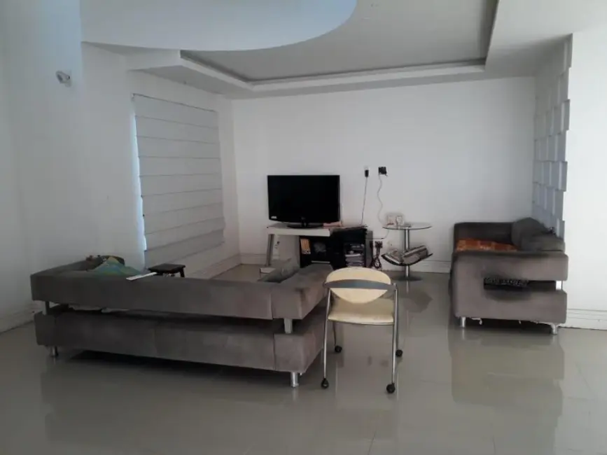 Foto 2 de Casa com 5 quartos à venda, 260m2 em Itacoatiara, Niteroi - RJ