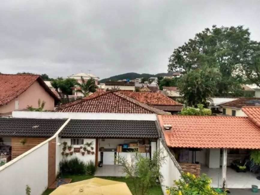 Foto 1 de Casa com 3 quartos à venda, 141m2 em Itaipu, Niteroi - RJ