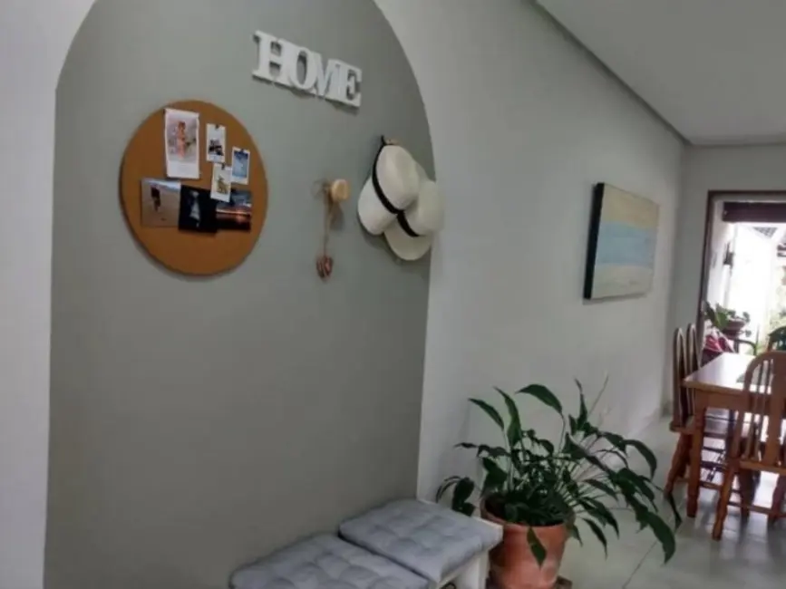 Foto 3 de Casa com 3 quartos à venda, 141m2 em Itaipu, Niteroi - RJ