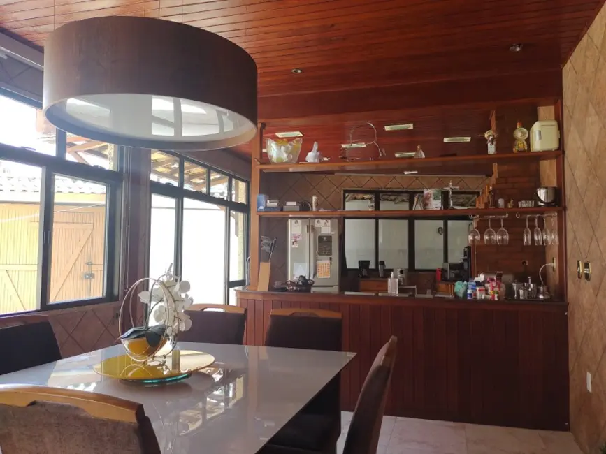 Foto 2 de Casa com 2 quartos à venda, 212m2 em Itaipu, Niteroi - RJ