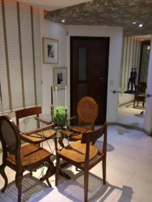 Foto 8 de Casa com 3 quartos à venda, 210m2 em Itaipu, Niteroi - RJ