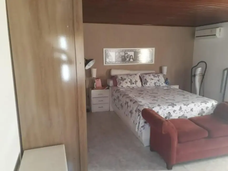 Foto 8 de Casa com 3 quartos à venda, 345m2 em Itaipu, Niteroi - RJ