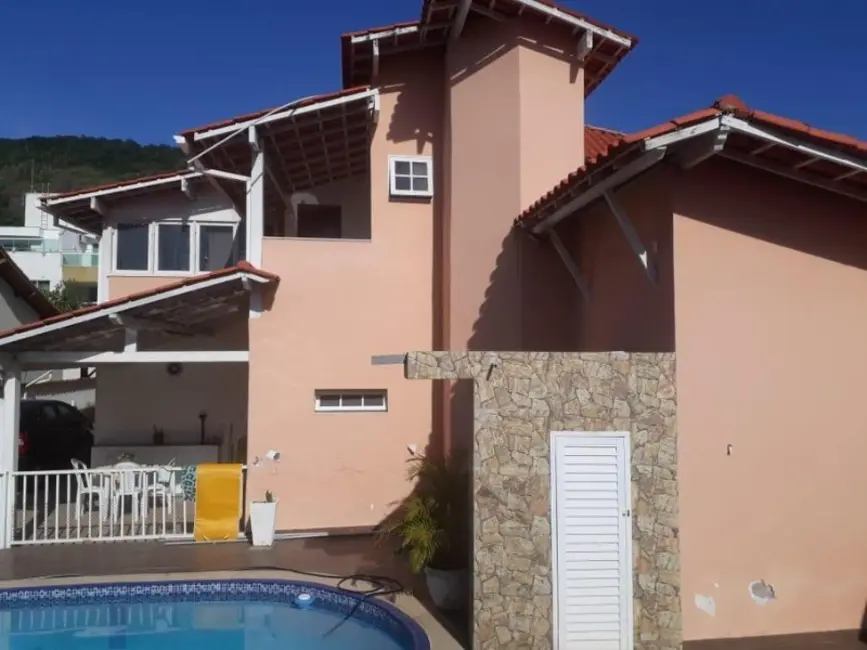 Foto 3 de Casa com 3 quartos à venda, 345m2 em Itaipu, Niteroi - RJ