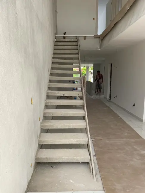 Foto 8 de Casa com 4 quartos à venda, 216m2 em Itaipu, Niteroi - RJ