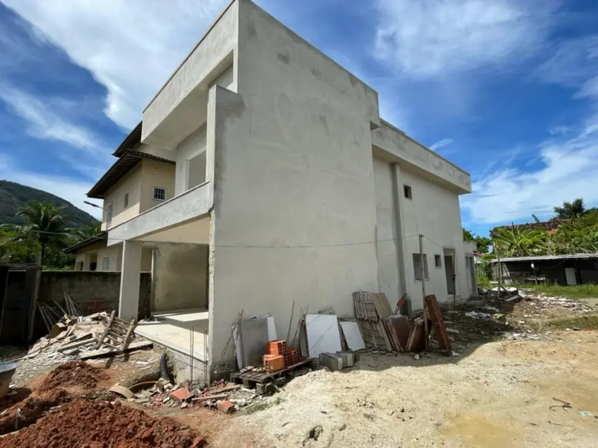 Foto 1 de Casa com 4 quartos à venda, 216m2 em Itaipu, Niteroi - RJ