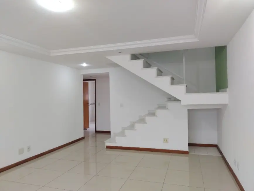 Foto 1 de Casa com 4 quartos à venda, 171m2 em Piratininga, Niteroi - RJ