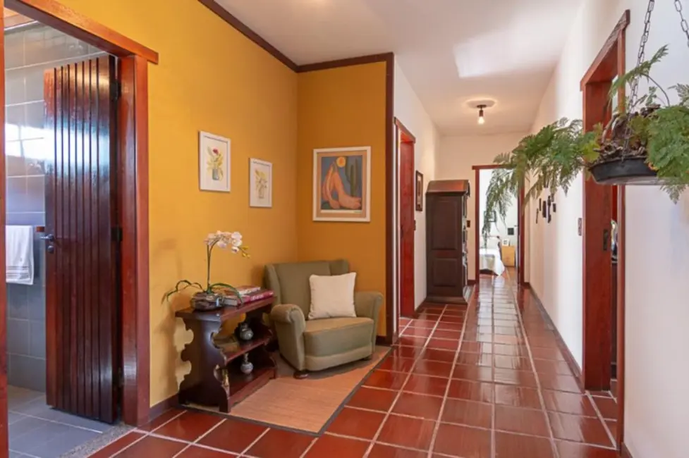 Foto 9 de Casa com 5 quartos à venda, 330m2 em Camboinhas, Niteroi - RJ