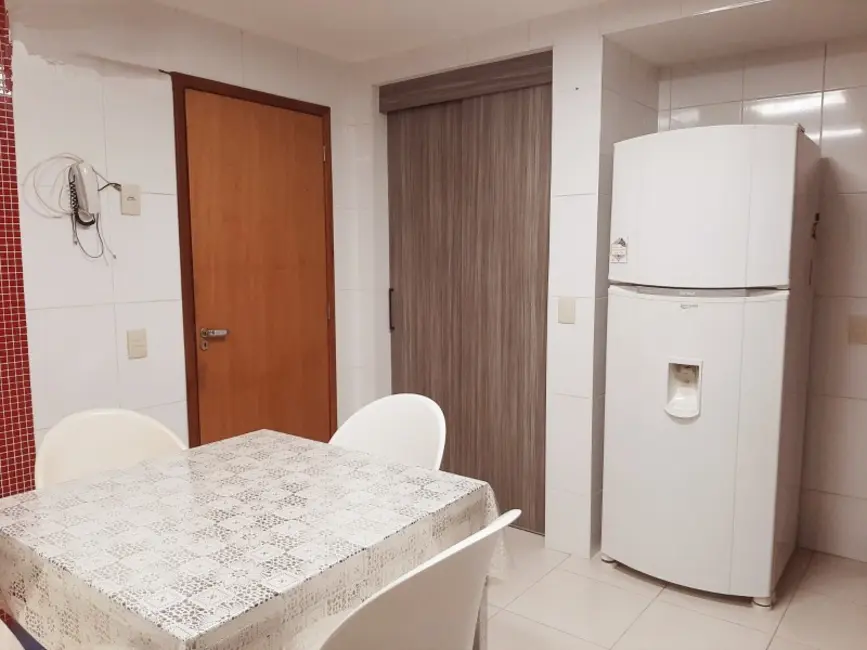Foto 2 de Casa com 3 quartos à venda, 300m2 em Serra Grande, Niteroi - RJ