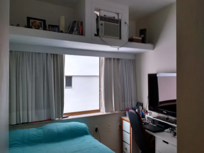 Foto 3 de Apartamento com 3 quartos à venda, 110m2 em Lagoa, Rio De Janeiro - RJ