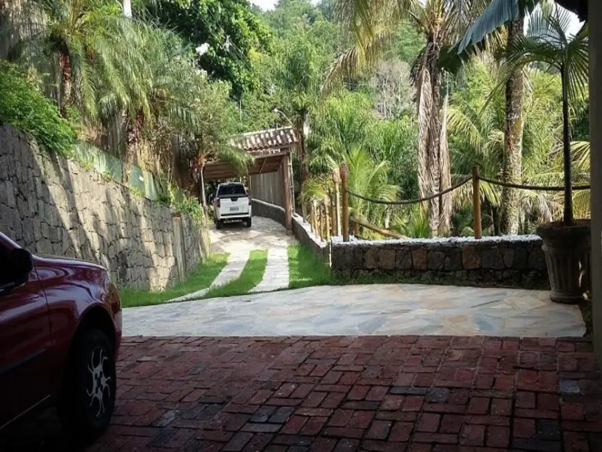 Foto 9 de Casa com 2 quartos à venda, 264m2 em Ilhabela - SP