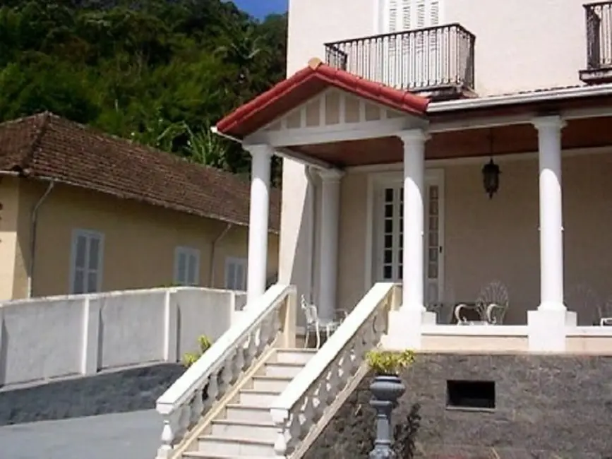 Casa com 8 quartos à venda, 600m2 em Centro, Petropolis - RJ - imagem 7 Foto 7 de Casa com 8 quartos à venda, 600m2 em Centro, Petropolis - RJ