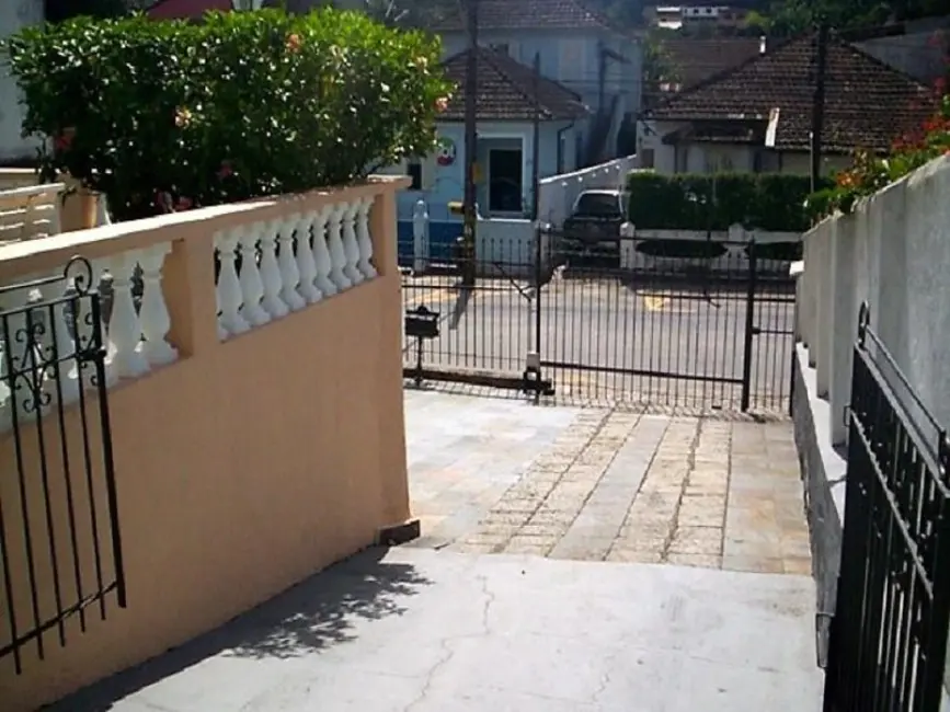 Casa com 8 quartos à venda, 600m2 em Centro, Petropolis - RJ - imagem 4 Foto 4 de Casa com 8 quartos à venda, 600m2 em Centro, Petropolis - RJ