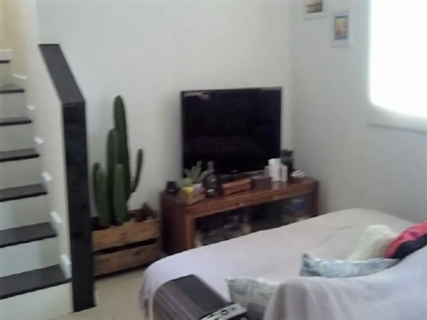 Foto 8 de Casa com 2 quartos à venda, 100m2 em Serra Grande, Niteroi - RJ