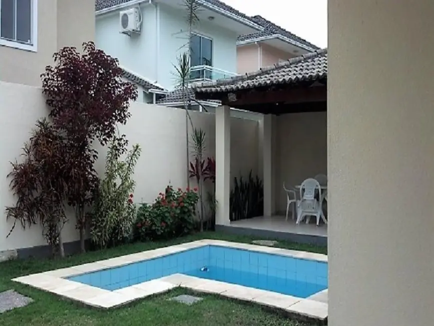 Foto 2 de Casa com 2 quartos à venda, 100m2 em Serra Grande, Niteroi - RJ