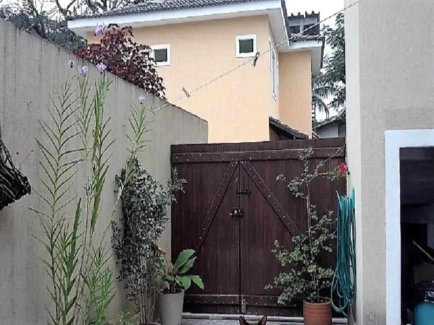 Foto 3 de Casa com 2 quartos à venda, 100m2 em Serra Grande, Niteroi - RJ