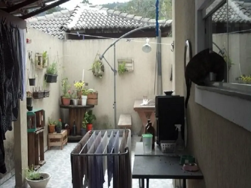 Foto 4 de Casa com 2 quartos à venda, 100m2 em Serra Grande, Niteroi - RJ