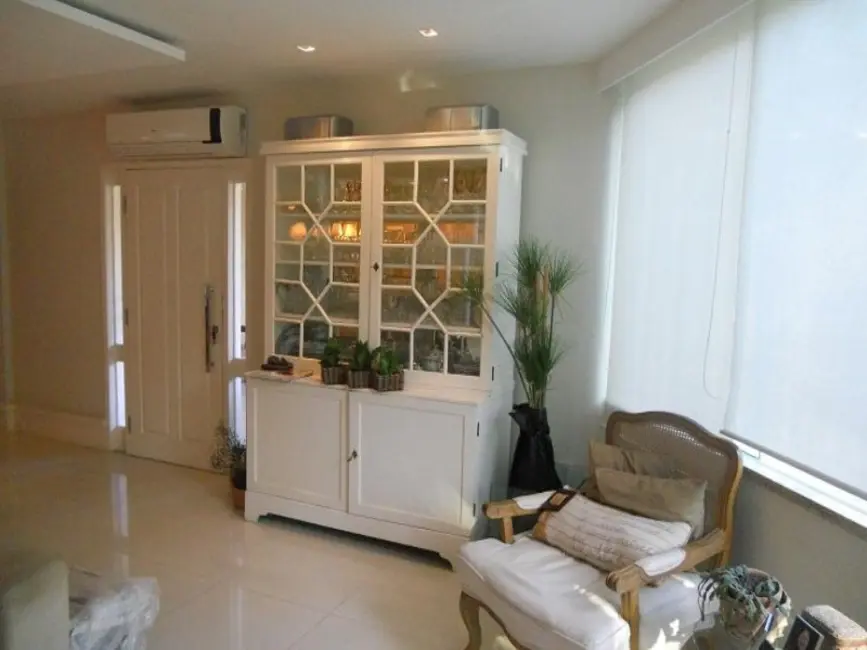 Foto 8 de Casa de Condomínio com 5 quartos à venda, 350m2 em Itaipu, Niteroi - RJ