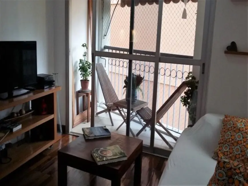 Apartamento com 3 quartos à venda, 135m2 em Lagoa, Rio De Janeiro - RJ - imagem 4 Foto 4 de Apartamento com 3 quartos à venda, 135m2 em Lagoa, Rio De Janeiro - RJ