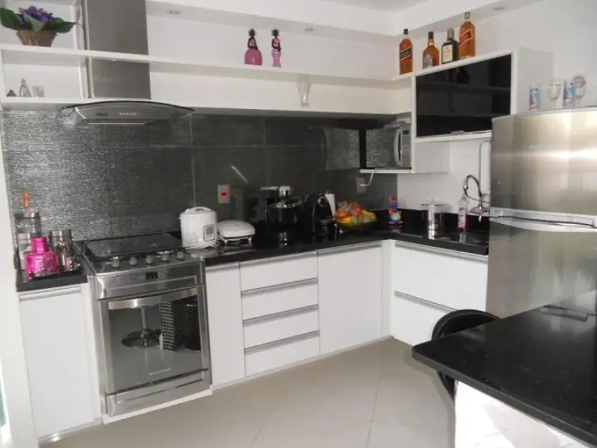 Foto 3 de Apartamento com 3 quartos à venda, 110m2 em Camboinhas, Niteroi - RJ