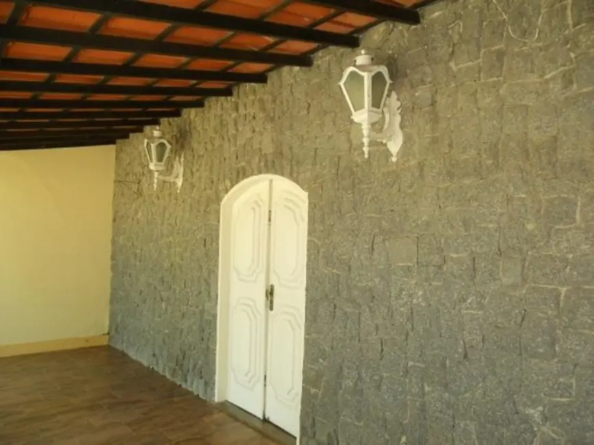 Sala Comercial com 4 quartos à venda, 280m2 em Piratininga, Niteroi - RJ - imagem 4 Foto 4 de Sala Comercial com 4 quartos à venda, 280m2 em Piratininga, Niteroi - RJ