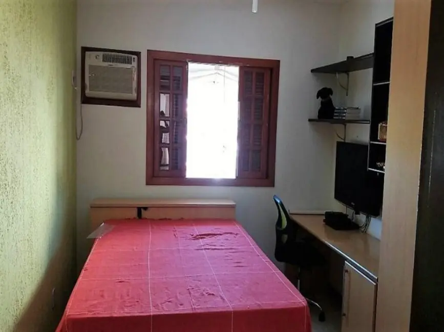 Foto 2 de Casa com 4 quartos à venda, 189m2 em Itaipu, Niteroi - RJ