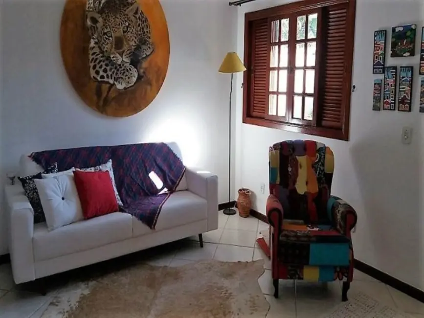 Foto 1 de Casa com 4 quartos à venda, 189m2 em Itaipu, Niteroi - RJ