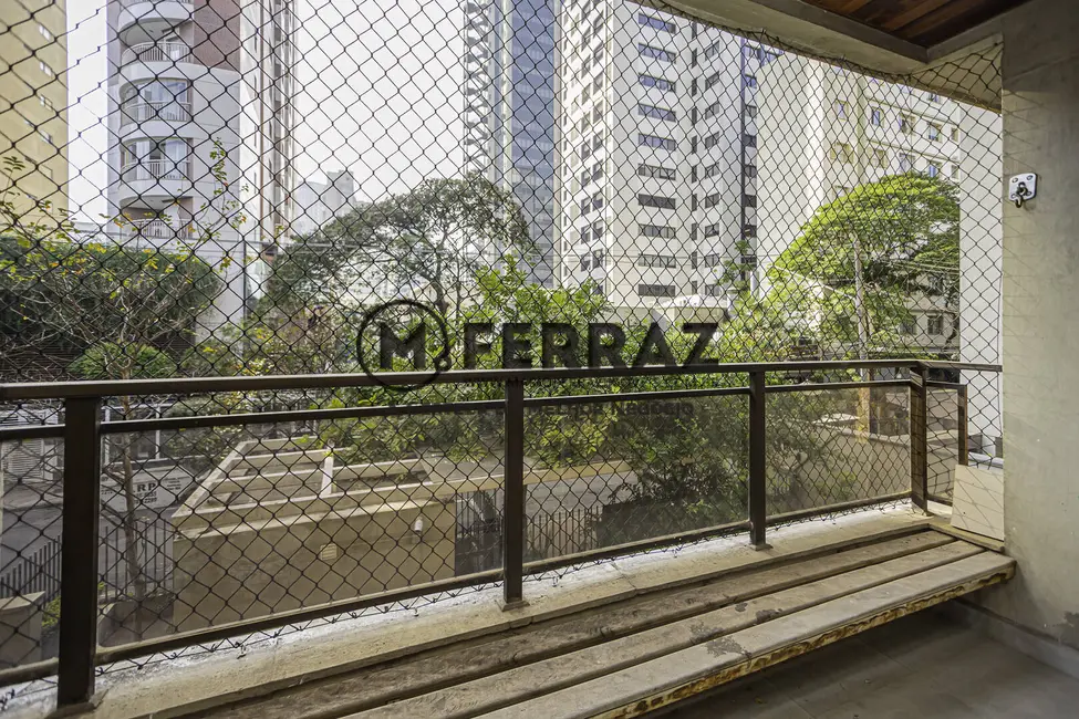 Foto 2 de Apartamento com 3 quartos para alugar, 200m2 em Itaim Bibi, São Paulo - SP