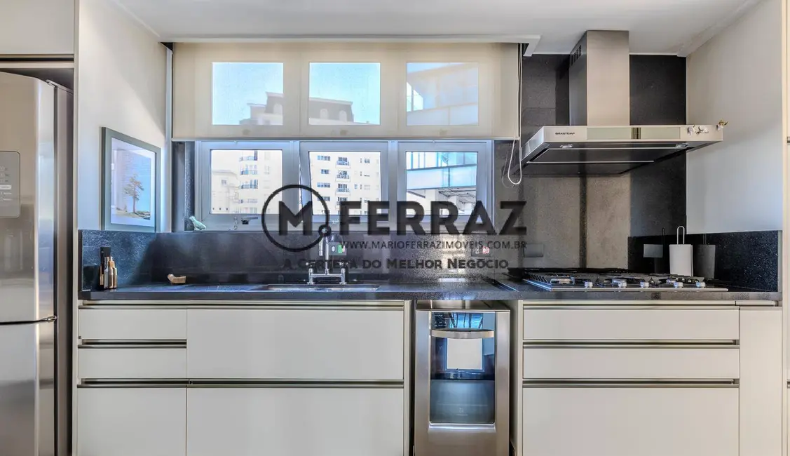 Foto 8 de Apartamento com 3 quartos à venda, 200m2 em Itaim Bibi, São Paulo - SP