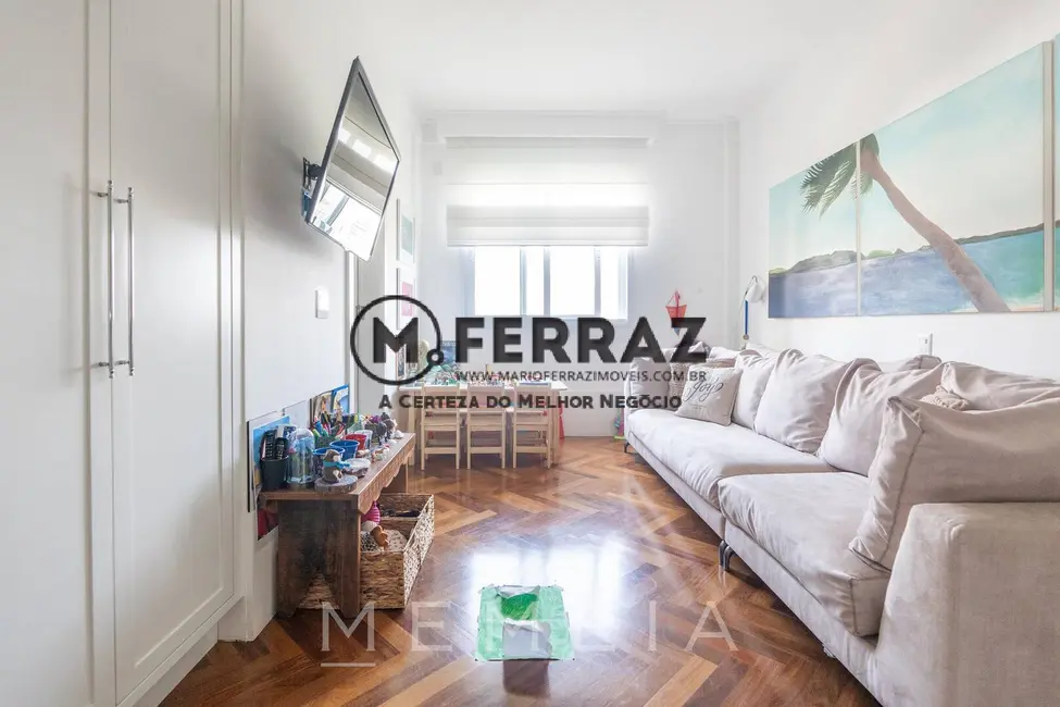 Foto 9 de Apartamento com 3 quartos à venda, 200m2 em Itaim Bibi, São Paulo - SP