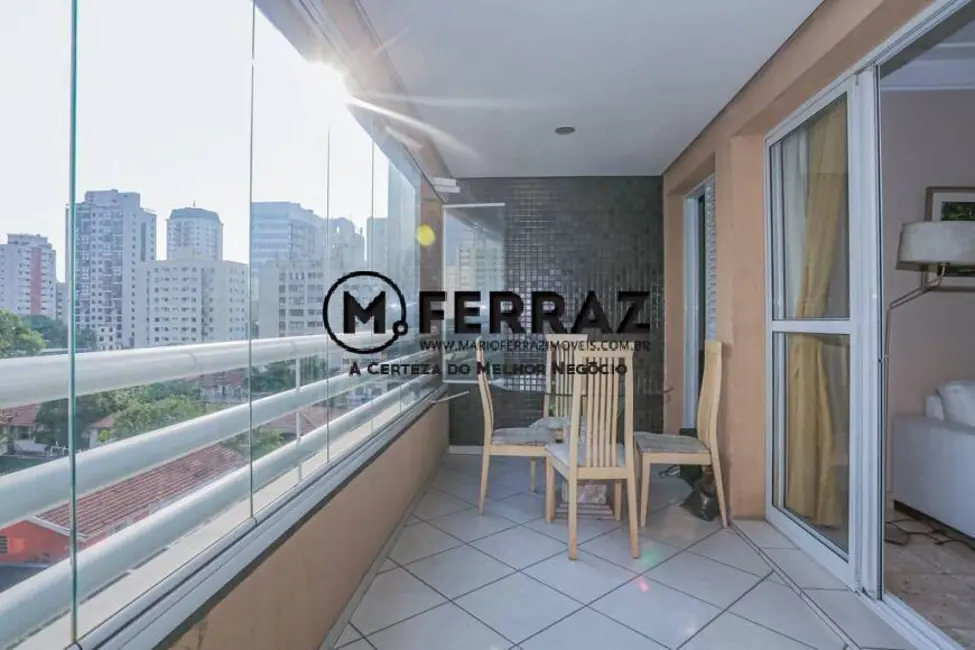 Apartamento com 3 quartos à venda, 137m2 em Vila Olímpia, São Paulo - SP - imagem 1 Foto 1 de Apartamento com 3 quartos à venda, 137m2 em Vila Olímpia, São Paulo - SP