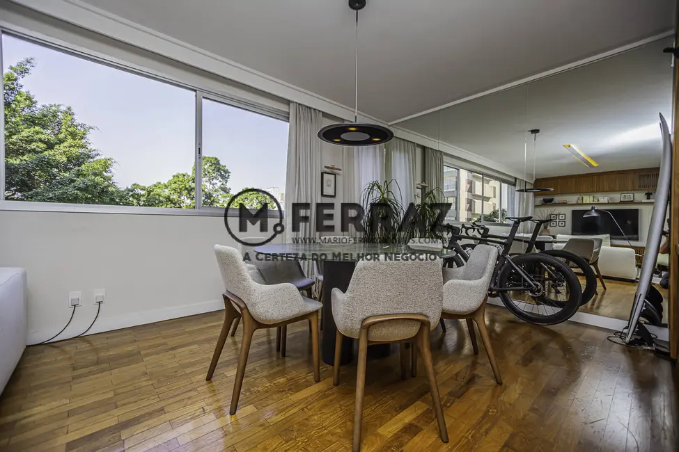 Apartamento com 3 quartos à venda, 137m2 em Jardim Europa, São Paulo - SP - imagem 8 Foto 8 de Apartamento com 3 quartos à venda, 137m2 em Jardim Europa, São Paulo - SP