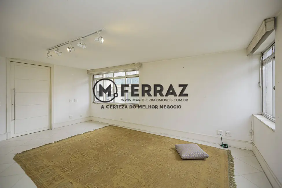 Foto 4 de Apartamento com 2 quartos para alugar, 126m2 em Jardim Europa, São Paulo - SP