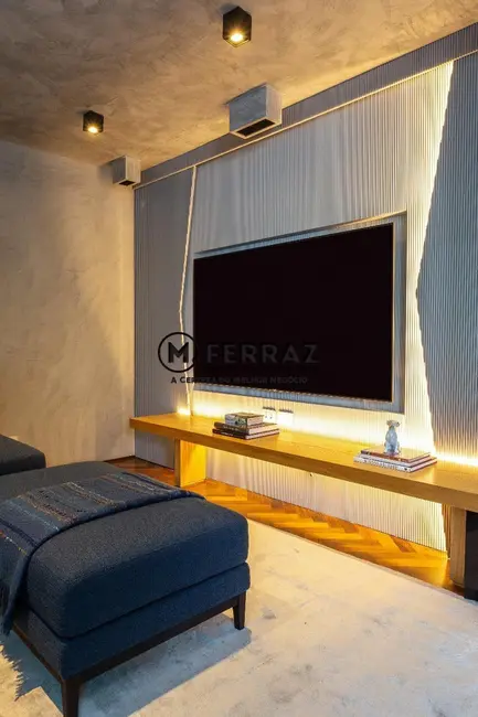 Foto 2 de Apartamento com 3 quartos à venda e para alugar, 160m2 em Itaim Bibi, São Paulo - SP