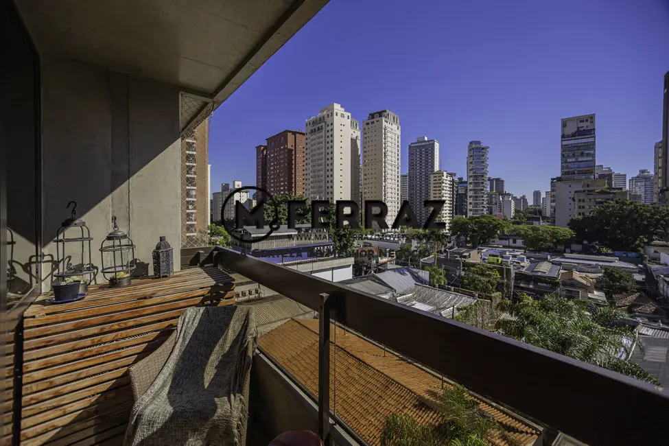 Foto 4 de Apartamento com 3 quartos à venda e para alugar, 230m2 em Itaim Bibi, São Paulo - SP