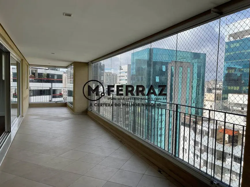 Foto 2 de Apartamento com 3 quartos para alugar, 225m2 em Itaim Bibi, São Paulo - SP