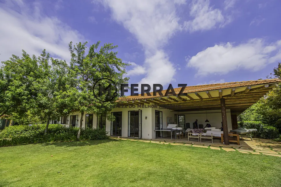 Casa com 6 quartos à venda e para alugar, 900m2 em São Paulo - SP - imagem 4 Foto 4 de Casa com 6 quartos à venda e para alugar, 900m2 em São Paulo - SP