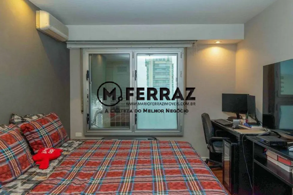 Foto 8 de Apartamento com 3 quartos à venda, 280m2 em Itaim Bibi, São Paulo - SP