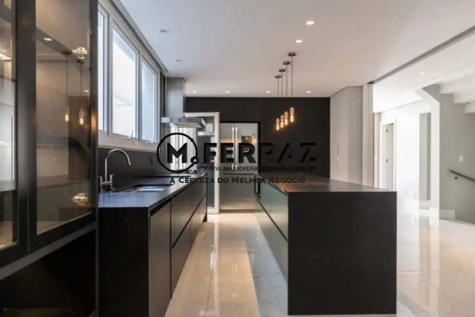 Casa com 4 quartos à venda e para alugar, 600m2 em Chácara Santo Antônio (Zona Sul), São Paulo - SP - imagem 4 Foto 4 de Casa com 4 quartos à venda e para alugar, 600m2 em Chácara Santo Antônio (Zona Sul), São Paulo - SP