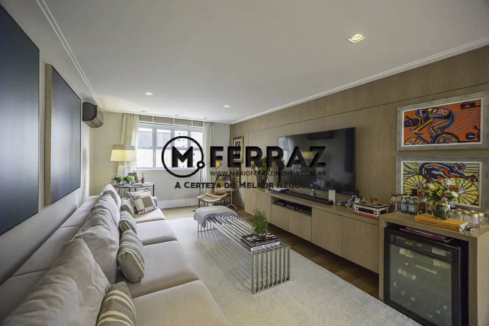 Apartamento com 3 quartos à venda, 198m2 em Jardim Europa, São Paulo - SP - imagem 8 Foto 8 de Apartamento com 3 quartos à venda, 198m2 em Jardim Europa, São Paulo - SP