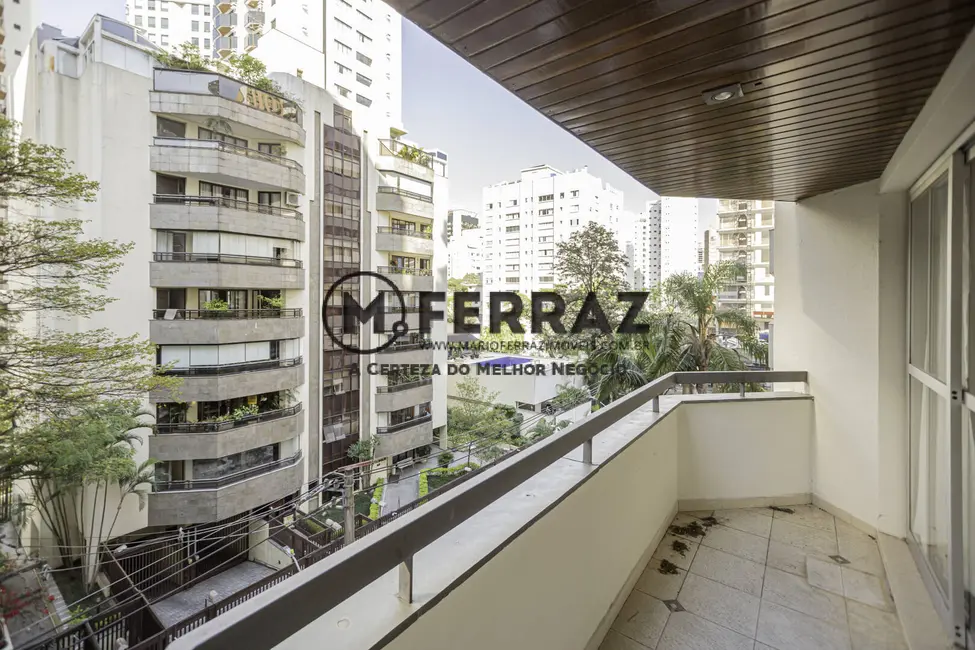 Apartamento com 3 quartos à venda, 198m2 em Jardim Europa, São Paulo - SP - imagem 9 Foto 9 de Apartamento com 3 quartos à venda, 198m2 em Jardim Europa, São Paulo - SP