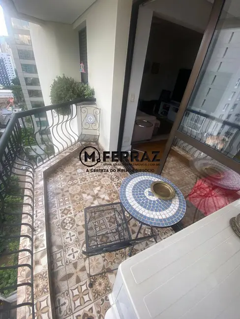 Foto 6 de Apartamento com 4 quartos à venda, 220m2 em Itaim Bibi, São Paulo - SP